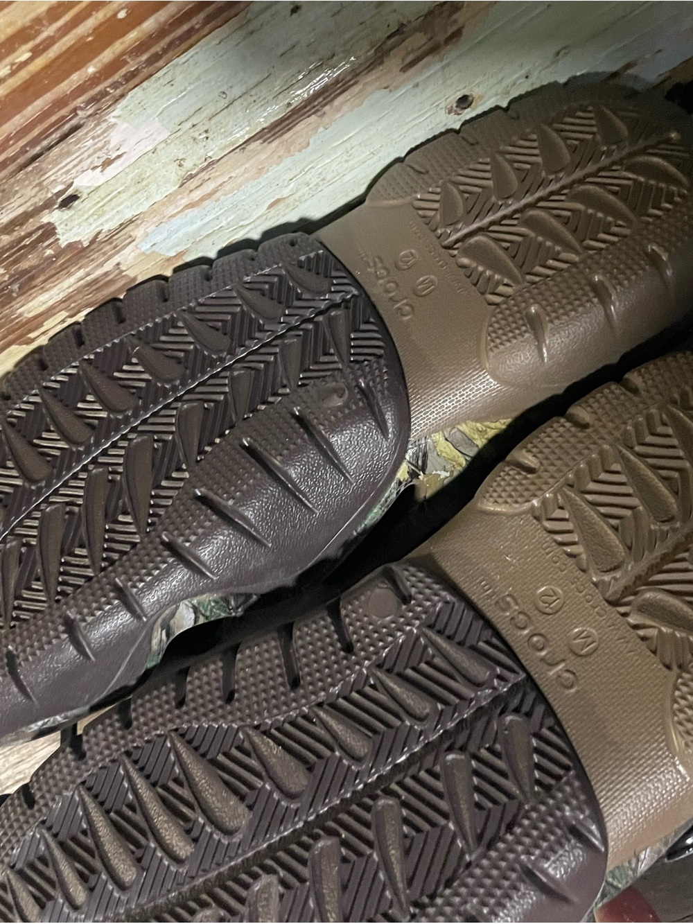 CROCS Realtree Camo Classic Clog - Green/Brown/Black - Picture 4 of 5